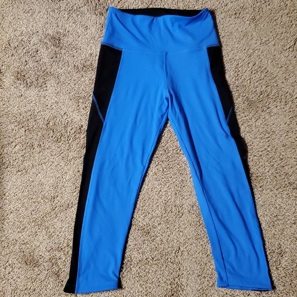 Victoria's Secret Ultimate cropped legging